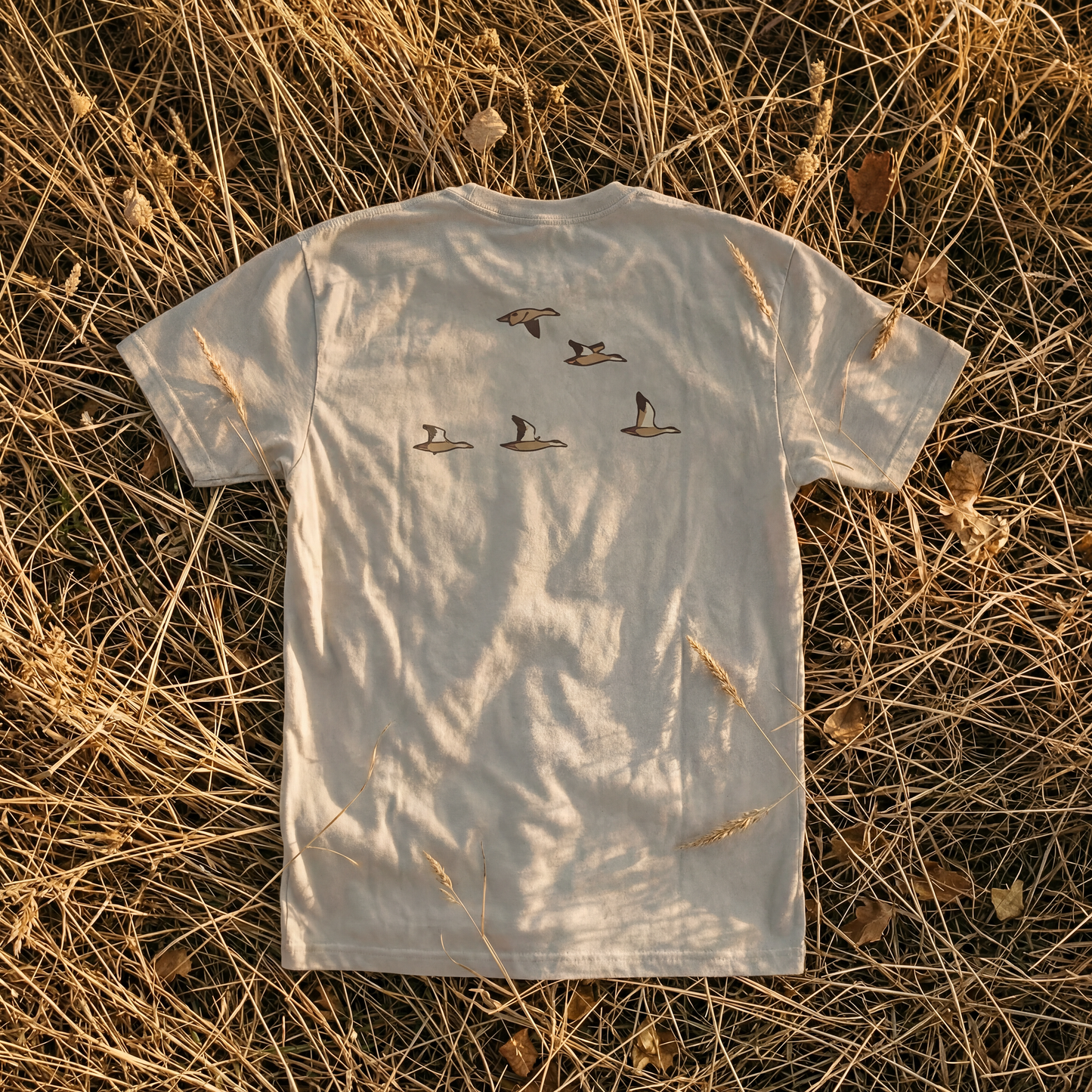 Mottled Duck Flight Pocket Tee in Bay — back panel waterfowl graphic | Shutter & Wing